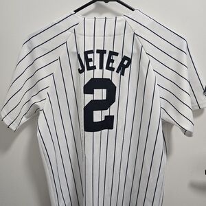 Woman Jeter Jersey size L